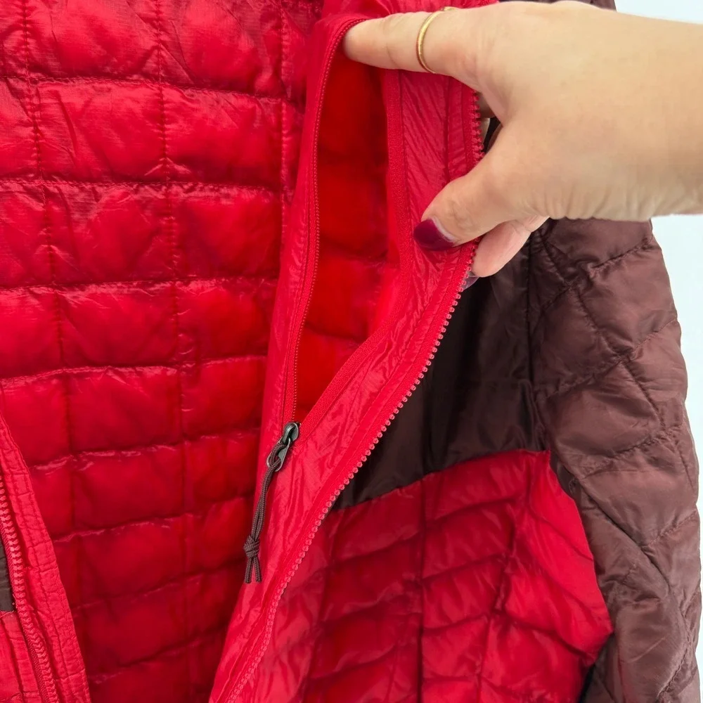 The North Face Thermoball Mens XXL Pre-Owned‎ Hooded Puffer Jacket Red Brown